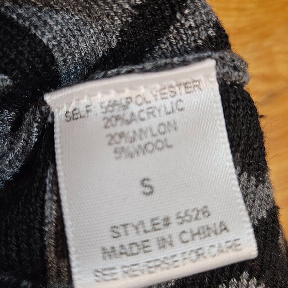 Woman's Freeway boho geometric diamond print fit and flair mini skirt black/gray - Picture 9 of 9